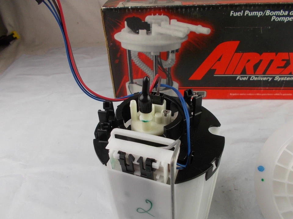 Conjunto de módulo de bomba de combustible-VIN: W Airtex E7193M izquierdo se adapta; Chrysler 300 05'-10' Foto 3 de 4