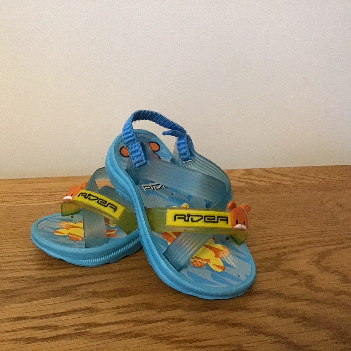 Baby Boys Grendene Sandals Size 3/4 UK