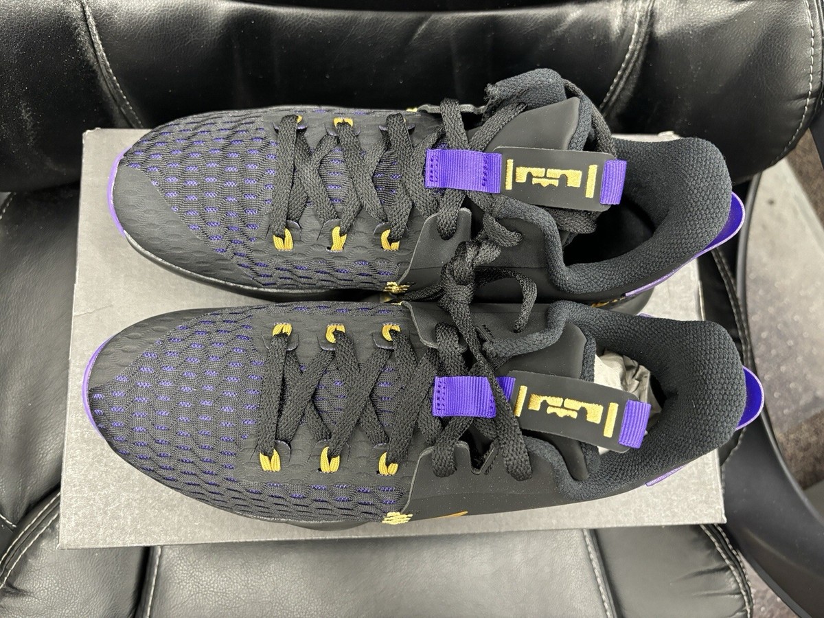 Size 9.5 - Nike LeBron Witness 5 Fierce Purple Metallic Gold for