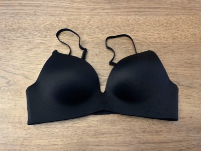 Victoria's Secret Black 40DDD Very Sexy So Obsessed Wireless 1 1/2 Push Up Bra