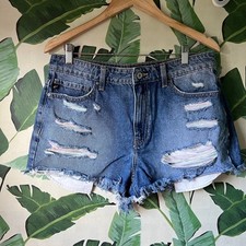 Kancan Womens Medium Wash Distressed Cut off jean shorts 11 29