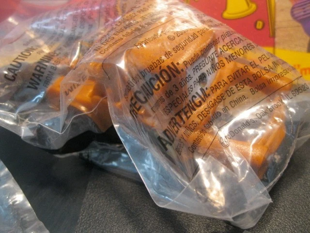 迪士尼皮克斯汽车“完整 8 件套玩具带盒”全新带包装麦当劳 2006 — 第 4/4 张图片