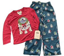 Munki Munki NWT Kids Size 4 Star Wars Christmas Pajamas - R2D2 Wreath Pattern
