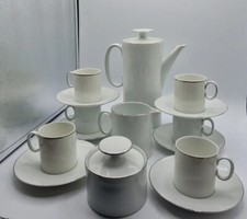 Thomas Germany Medallion Platinum Complete Tea / Coffee Set For Six (17 pieces)