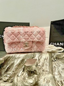 chanel mini 2022
