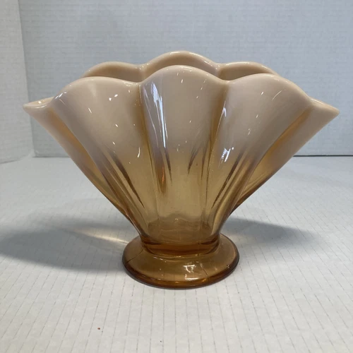 Fenton Cameo Opalescent Ribbed Fan Vase #847 - 1926/27