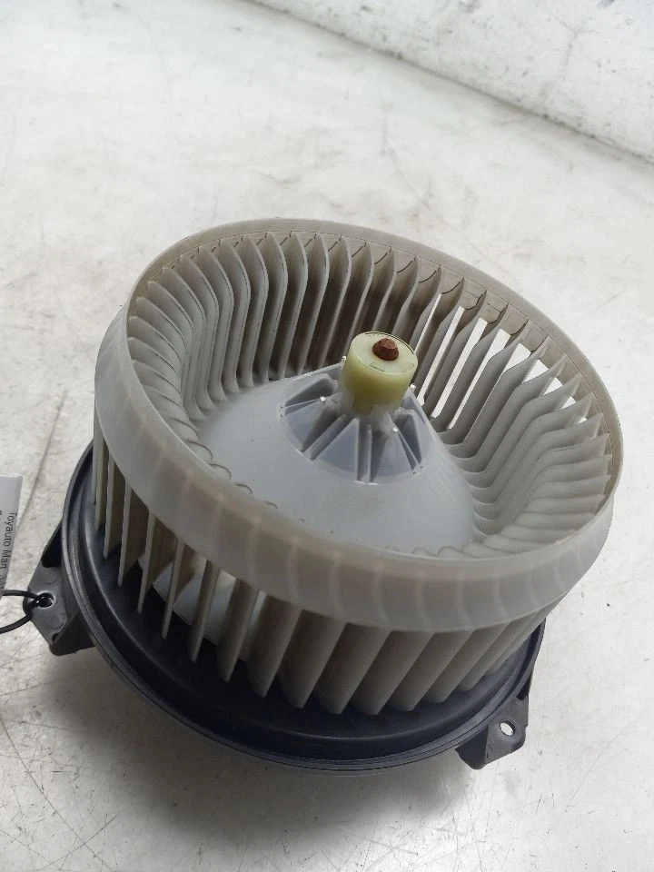 MOTOR SOPLADOR TOYOTA HIGHLANDER LE AC 08-19  Foto 3 de 4