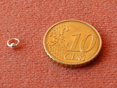 Nail Piercing Ring mit kleinem silberen Kugel