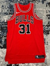 17-18 Jarell Eddie game issue/worn Chicago Bulls red jersey, 50+6