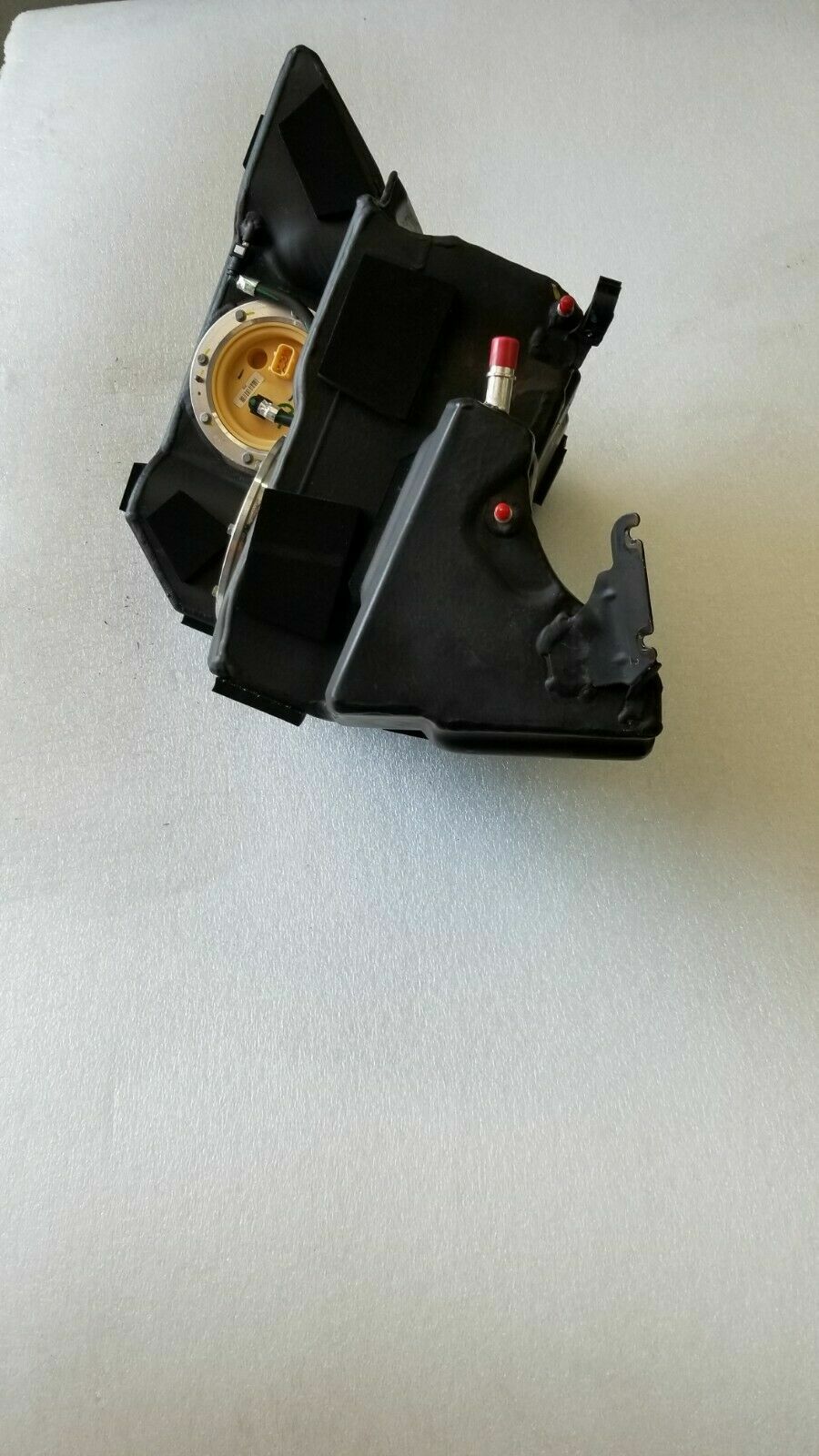 FERRARI 488 DRIVER LEFT SIDE FUEL TANK ASSEMBLY OEM 314304 270128 314504