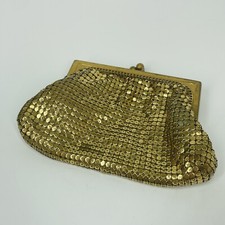 Vintage Whiting  Davis 2684 gold tone metal mesh coin purse kiss clasp M5 