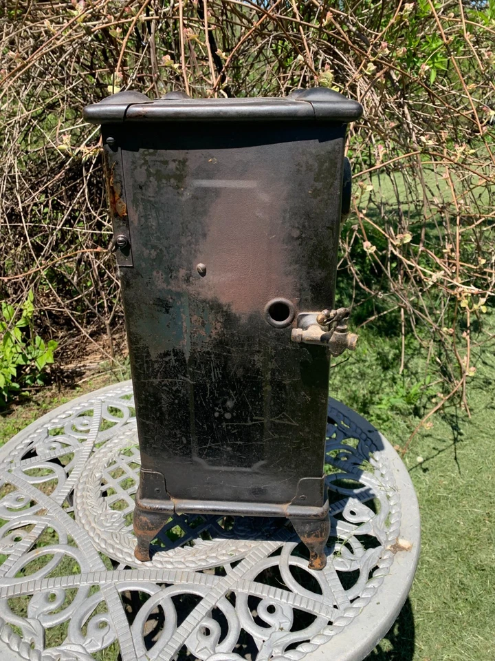 Antiguo calentador de suelo de gas vintage REZNOR nº 4 22x12x10 aproximadamente Foto 3 de 4