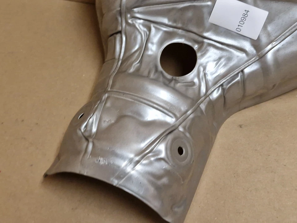 Mazda 3 BL Exhaust Manifold Shield 2004-2013 LFK913390A LFK9-13-390A Genuine NEW - Image 4 of 4