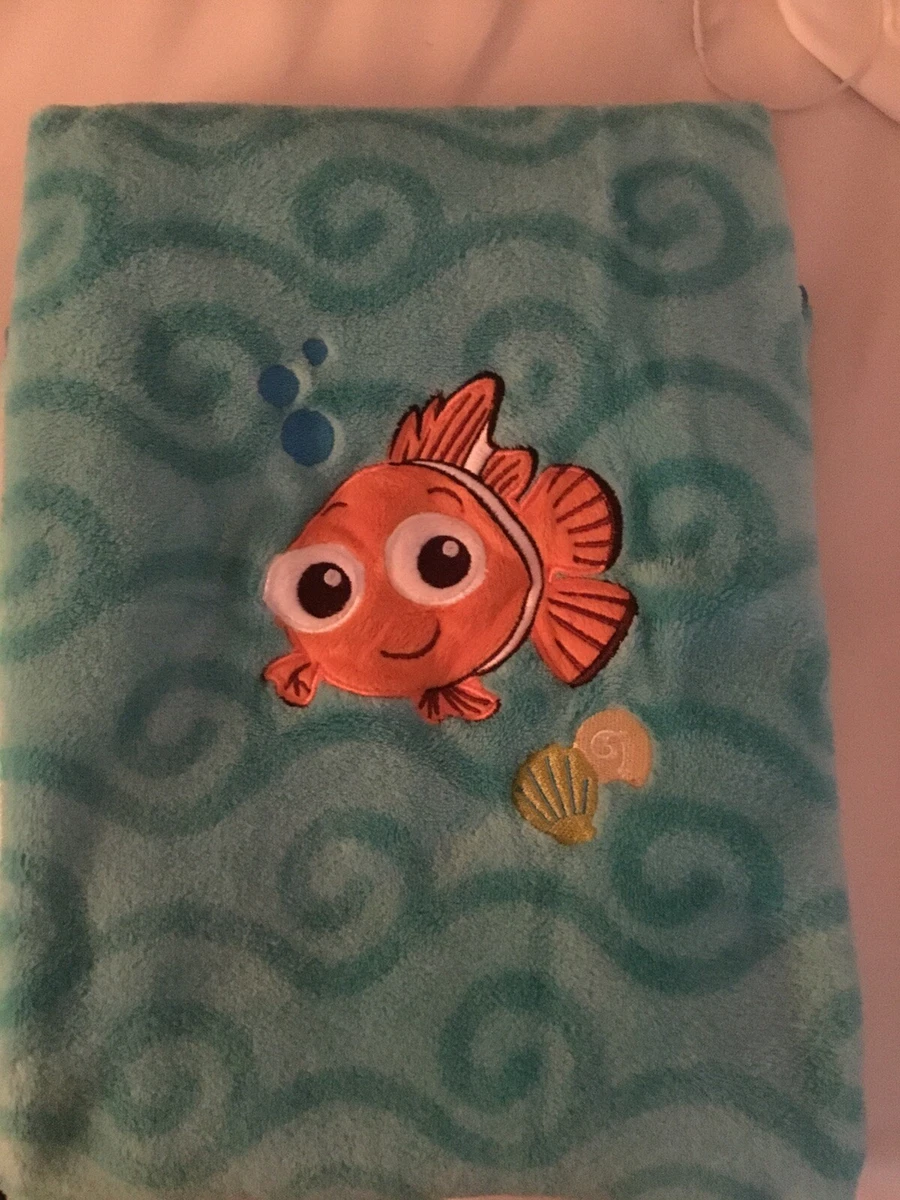 Disney baby finding hotsell nemo plush blanket