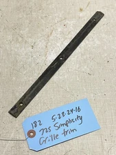 Simplicity 725 Tractor Grille Trim