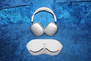 Apple Airpods Max A2096 On Ear Headphone Active Noise Cancellation Silver