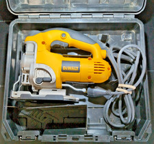 DEWALT 6.5 Amp Corded Variable Speed Jig Saw Kit with Kit Box