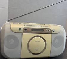 Sony CFD-E100 Boombox AM/FM Radio - CD-R/RW - Cassette Player/Recorder - Tested