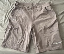 HUK Next Level Performance Fishing Shorts Khaki Cargo Pockets Men's Size XL