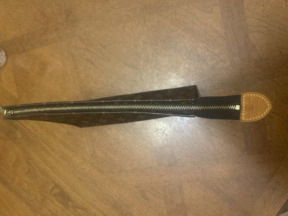 Louis Vuitton Monogram Poche Toilette Toiletry Pouch Pre-owned Free Shipping - Image 4 of 4