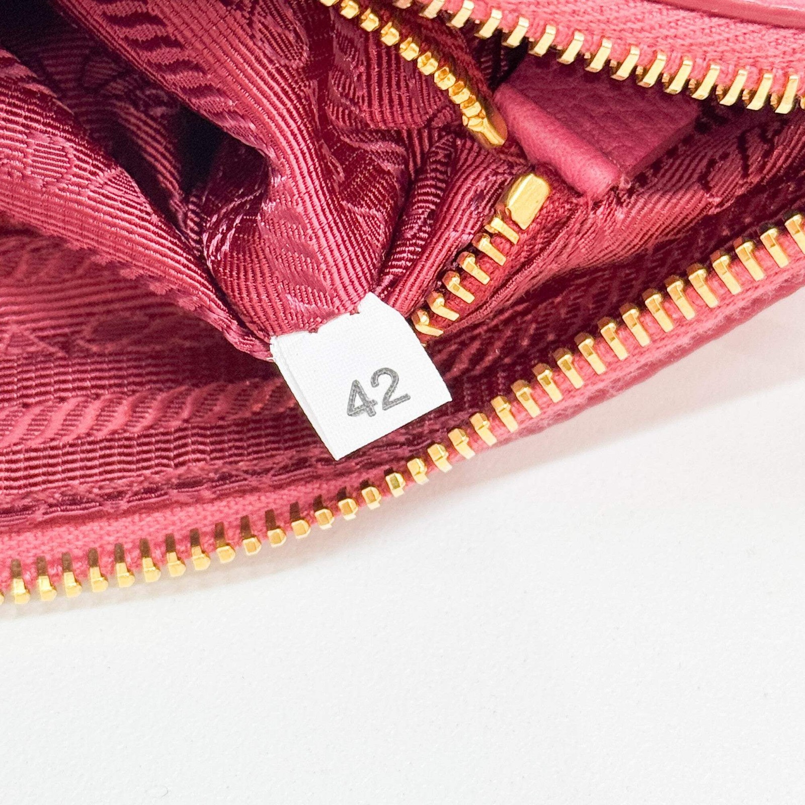 PRADA Pink Leather Shoulder Bag thumbnail 14