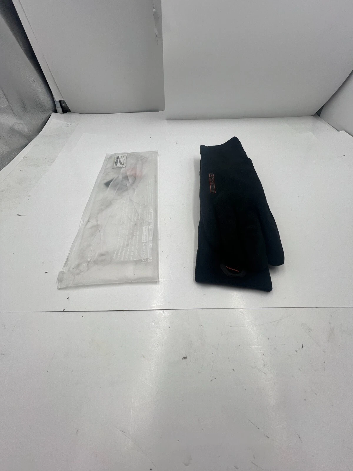 KastKing KAPGLVHS-00001 HydroSense Waterproof Fishing Glove for Ice Fishing
Opens in a new window or