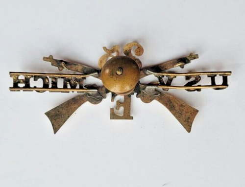 RARE US Volunteer 35th Infantry Regiment Company E pin for button hole 1900s?? - Picture 2 of 3