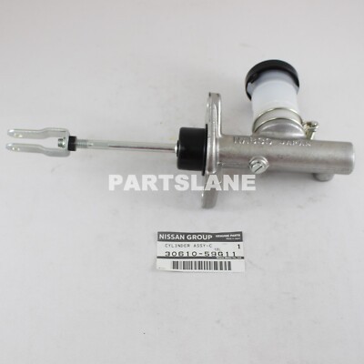 Nissan Pathfinder Pickup D21 OEM Master Cylinder 30610-59G11