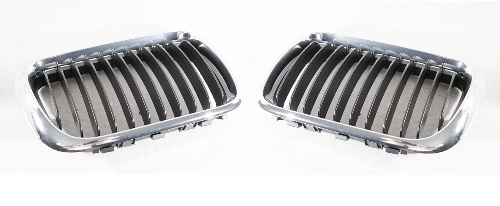Grille de calandre BMW E36 en ABS robuste au design chrome et noir mat