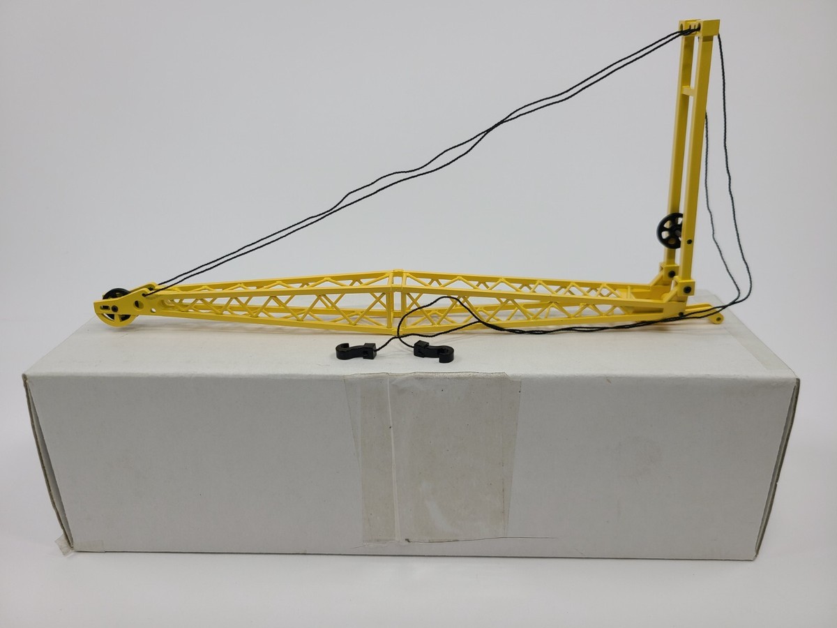 Manitowoc 555 Crane Tapered Jib - Yellow - CCM Brass 1:50 Scale
