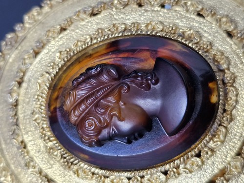 VTG Florenza Slag Glass On Lucite Cameo Vanity (Rare)Mirror & Pill Box Set - Picture 9 of 21