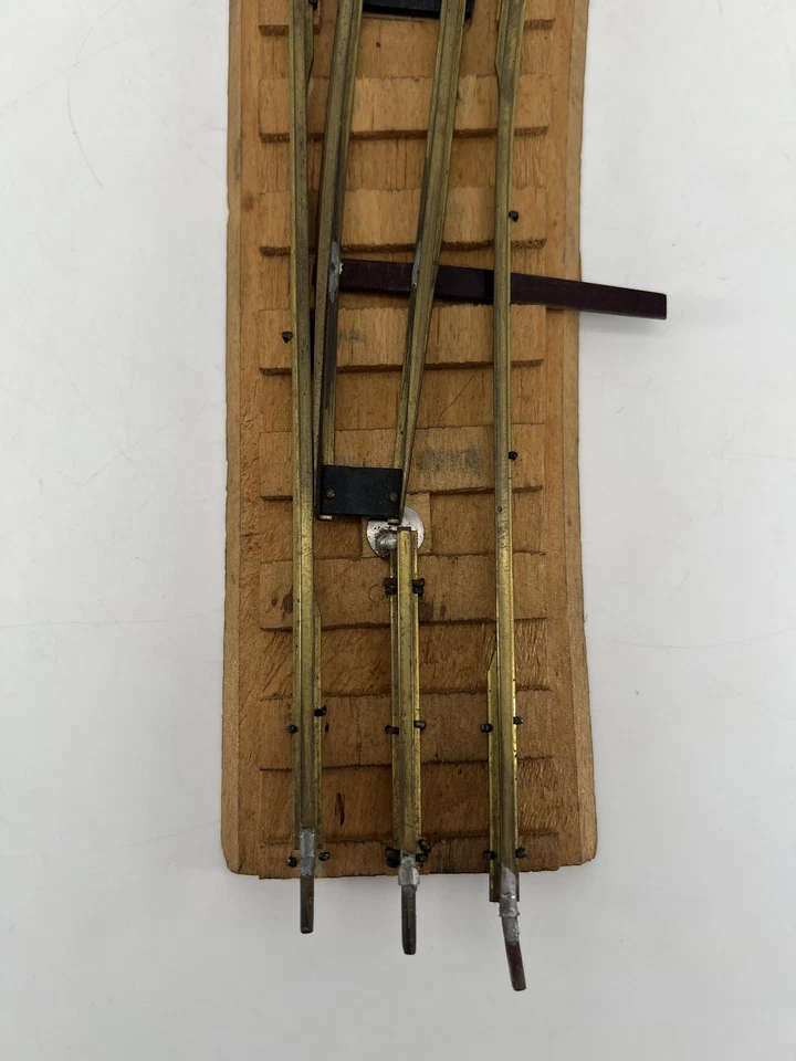 O Gauge Right Switch Track Wood Brass Good Condition - Image 2 of 4