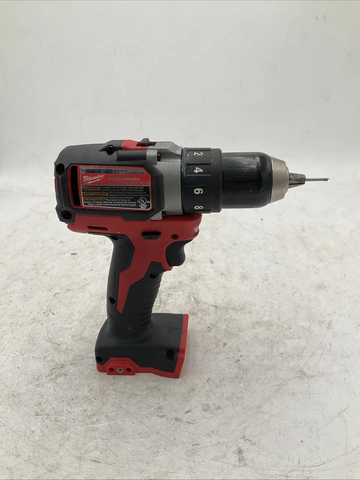 Taladro atornillador compacto sin escobillas Milwaukee 2701-20 M18 1/2" 18V - PARA REPUESTOS/REPARACIÓN Foto 3 de 4