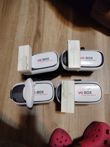 VR Box Virtual Reality 3D Glasses for Smartphone With Bluetooth Remote