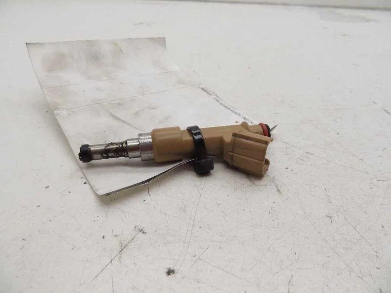 09 10 11 12 13 14 15 16 17 18 19 TOYOTA COROLLA 1.8L INYECTOR DE COMBUSTIBLE Foto 2 de 4