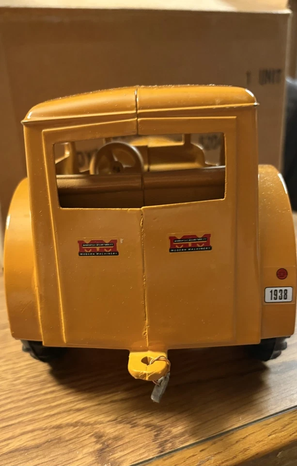 Vintage 1:16 Scale Model 1938 Minneapolis Moline Comfort Tractor, 1984 - Image 2 of 4