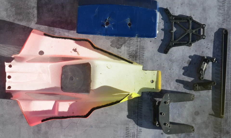 TEAM ASSOCIATED RC10 B2  TEILE ERSATZTEILE PARTS  VINTAGE - Bild 3 von 4