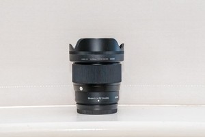 Sigma 56mm F1.4 DC DN Contemporary Lens - Fuji X Mount - light use – in box