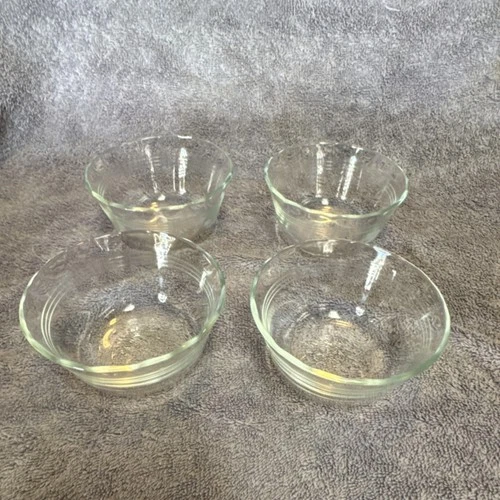 PYREX Four-Piece Clear Glass Custard Bowl Set Pressed Glass Round Glossy USA