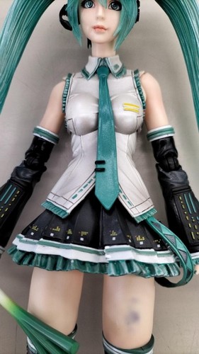 Play Arts Kai Hatsune Miku Designed by Tetsuya Square Enix Figure No Box Used - Picture 3 of 14
