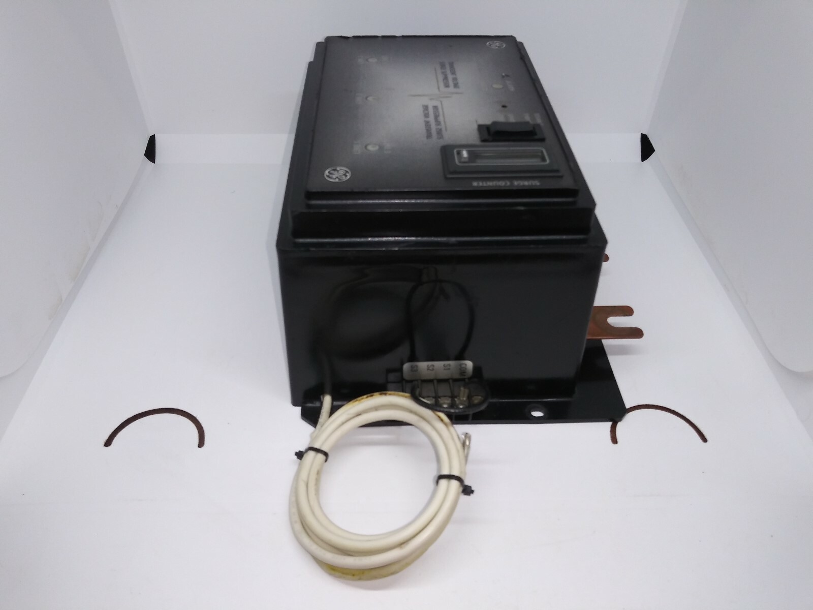GE TME120Y065AS TRANSIENT VOLTAGE SURGE SUPRESSOR 120/208V THREE PHASE