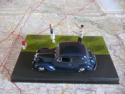 SIMCA 8  IXO 1/43 Série Route Bleue  "Le Monument de Niepce" - Imagen 1 de 3