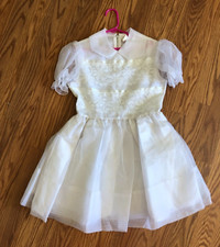 Vintage 1960s Sheer White with lace Girls Party Dress size 8