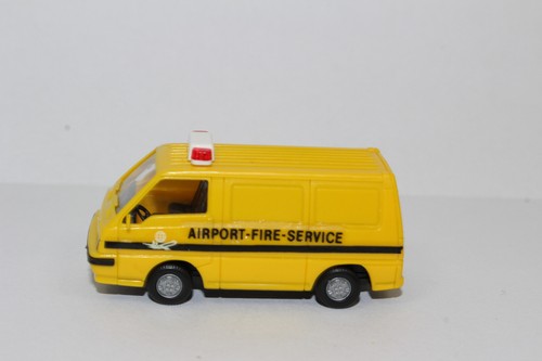 fw1862, RAR Rietze Mitsubishi L300 Flughafenfeuerwehr gelb HHH RMM TOP SOSE 1:87