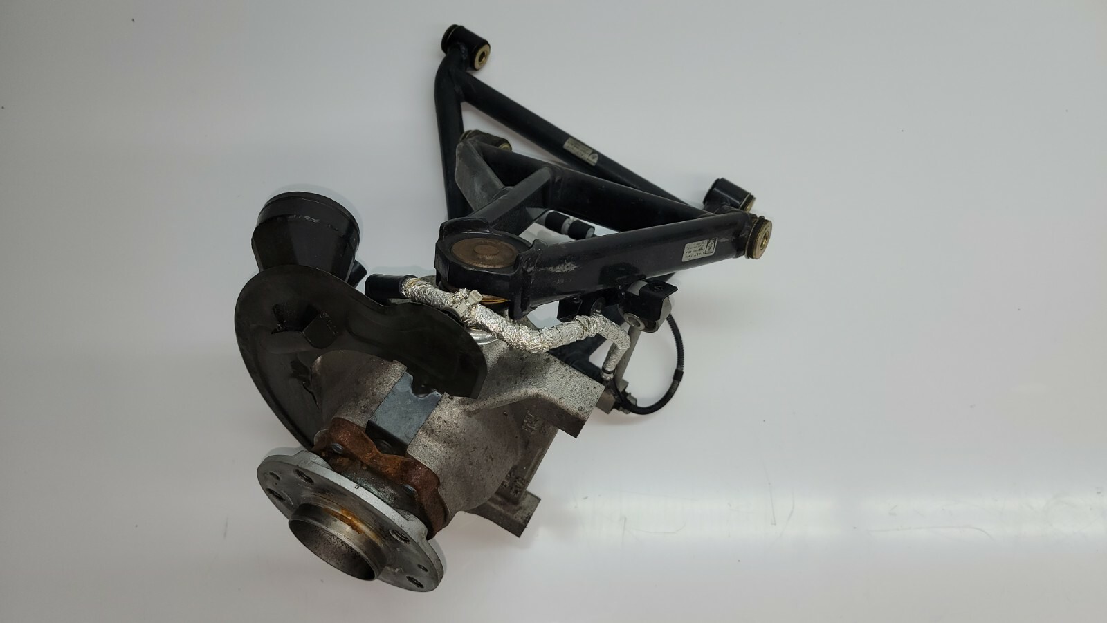 LAMBORGHINI MURCIELAGO LP640 FRONT LEFT DRIVER SIDE SUSPENSION ARM HUB ASSEMBLY 