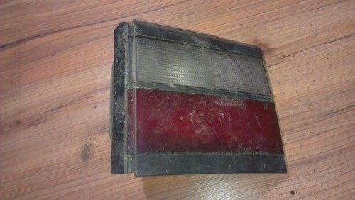 Volkswagen Passat 1992 Tail light inner, right side 333945108, Gen #87057-47