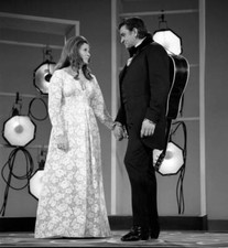 June Carter Johnny Cash on The Glen Campbell Hour TV Show 1970 Old Photo 4