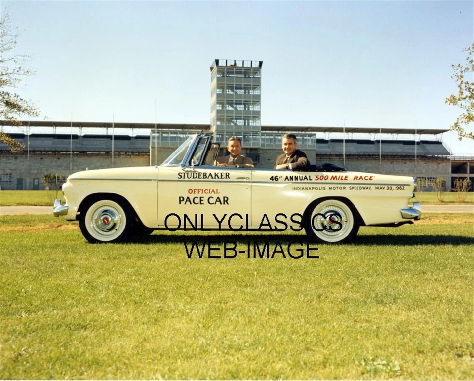 1962 INDY 500 STUDEBAKER PACE CAR AUTO RACING PHOTO TONY HULMAN, SHERWOOD EGBERT - Image 1 of 1