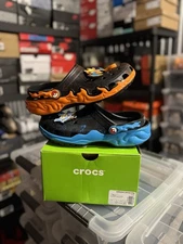 Crocs Classic Clog Pokémon Charizard vs. Blastoise NEW 211346-90H