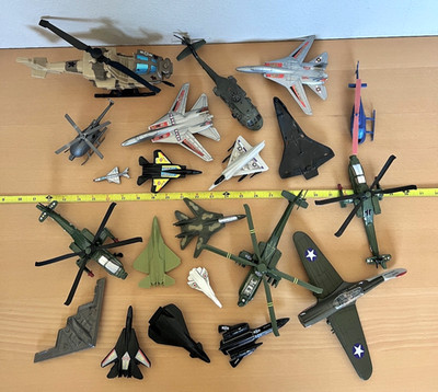 Lot Various Military Aircraft Helicopter Airplane Army Men Plastic Toy Vehicles